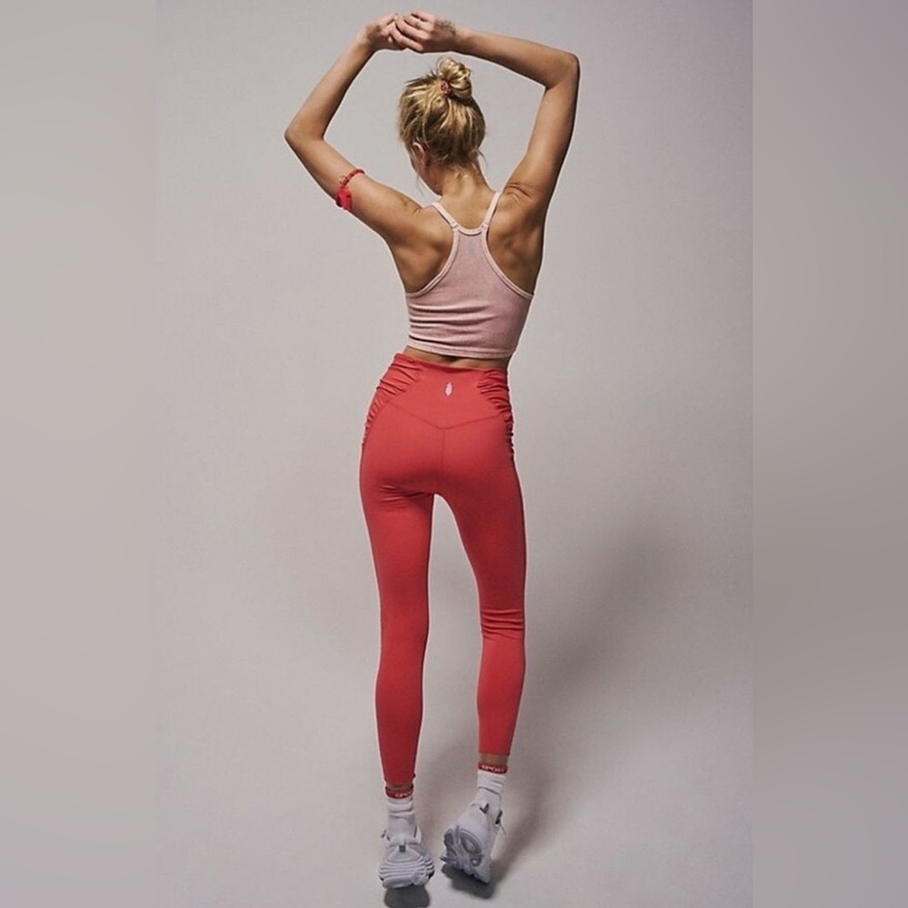 Free People Movement NWT SetThe Pace Leggings in Cayenne Size Large